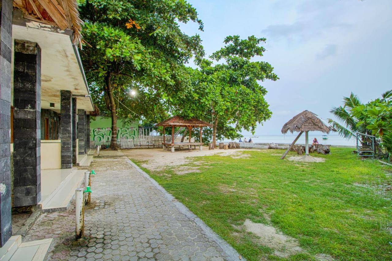 Guerilla Dive Lodge Pulau Pari Jakarta Exterior photo