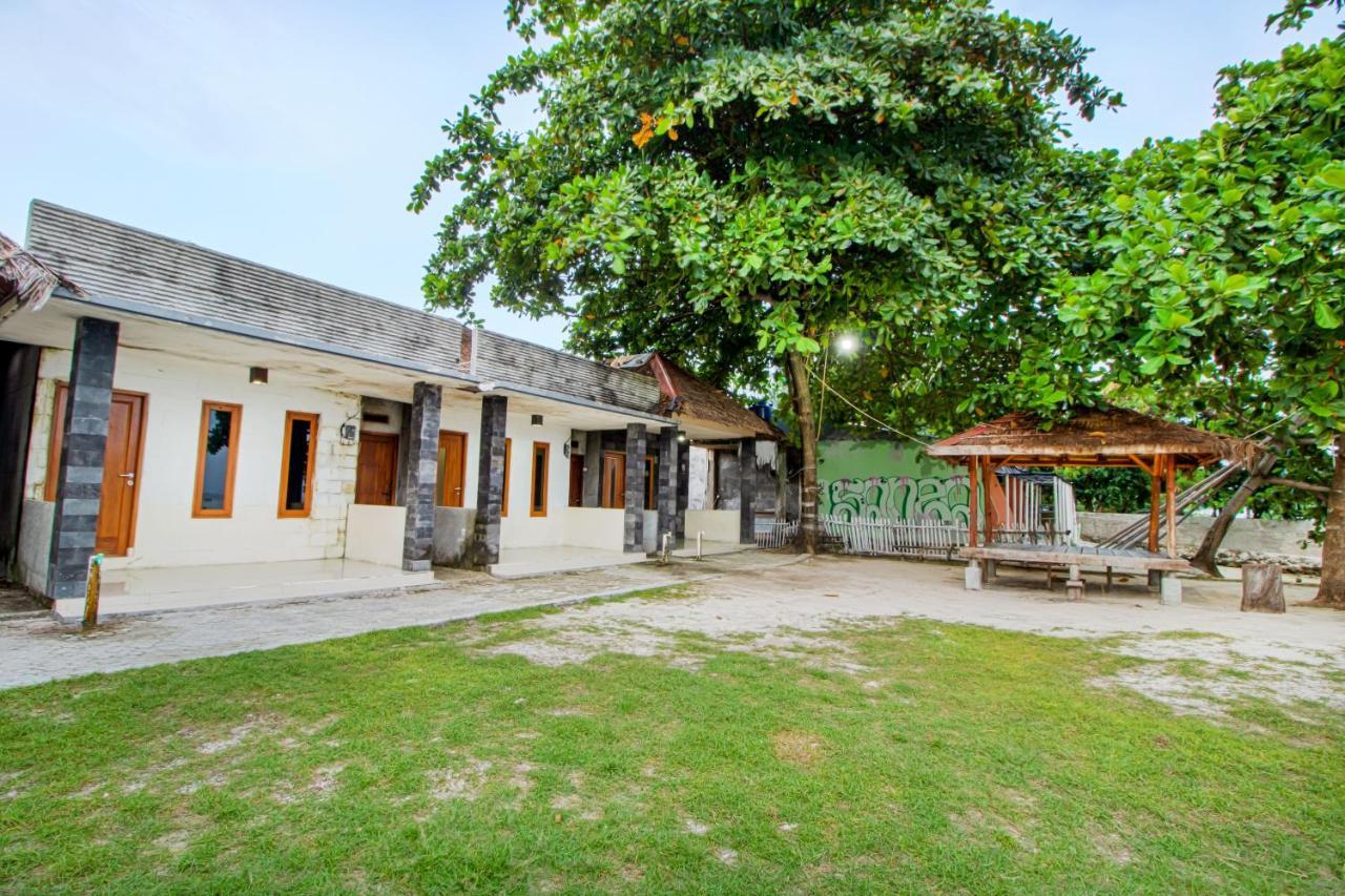 Guerilla Dive Lodge Pulau Pari Jakarta Exterior photo