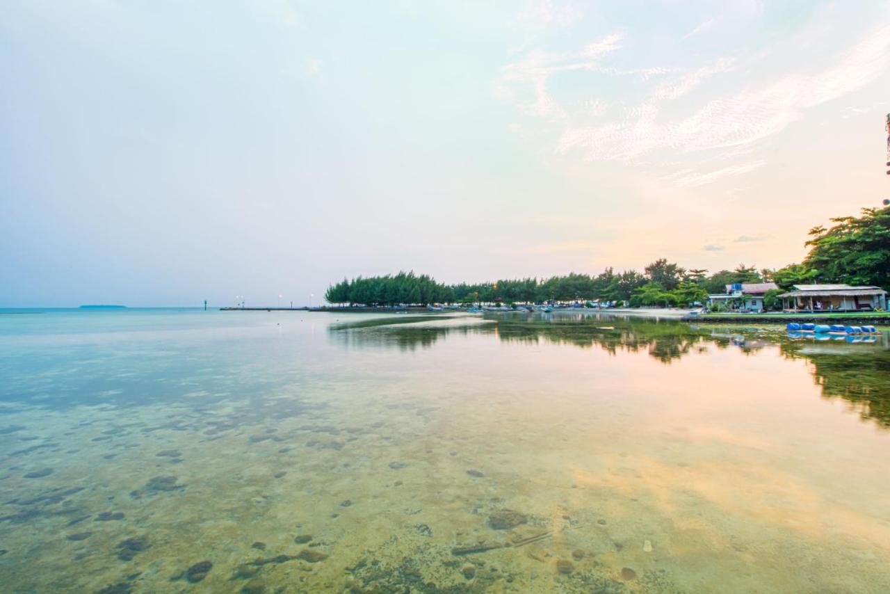 Guerilla Dive Lodge Pulau Pari Jakarta Exterior photo