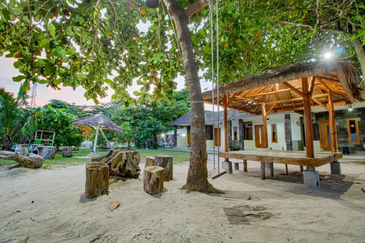 Guerilla Dive Lodge Pulau Pari Jakarta Exterior photo